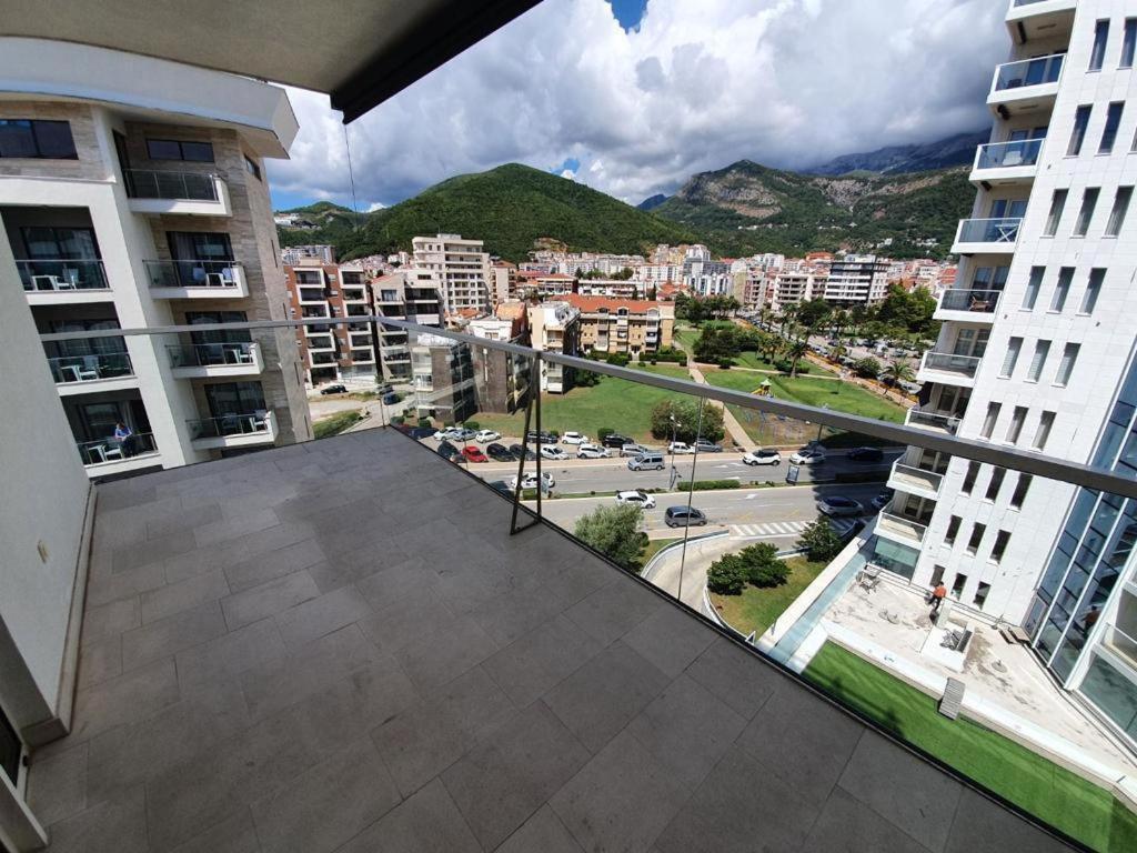 Luxury 3 Bedroom Flat In Tre Canne Next To The Apartment *