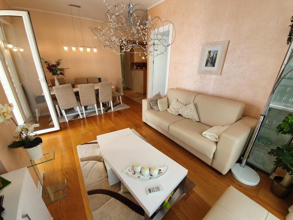 Apartment Luxury 3 Bedroom Flat In Tre Canne Next To The
